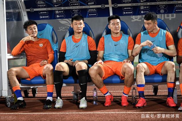 曼联签约楚阿梅尼的可能性非常渺茫
